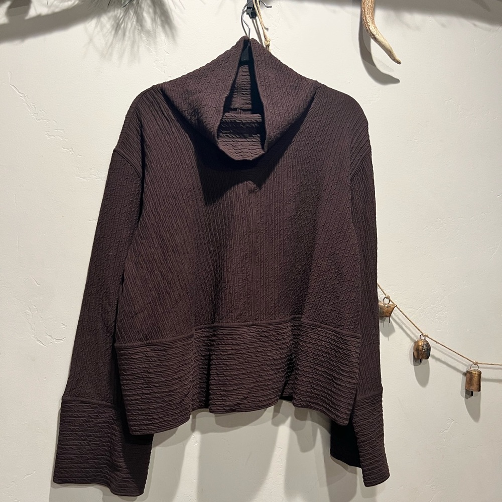Lululemon moc neck flowy sweater/sweatshirt